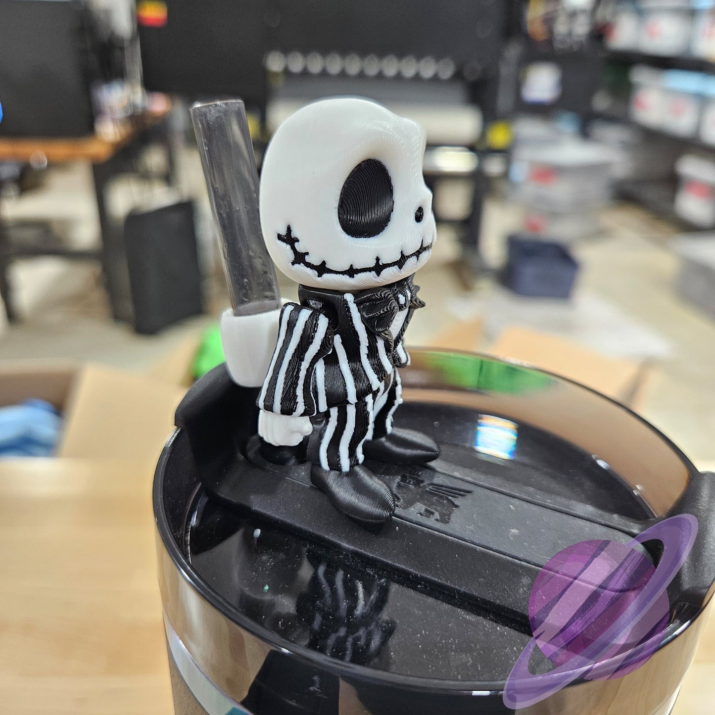 NIGHTMARE SKELETON STRAW BUDDY