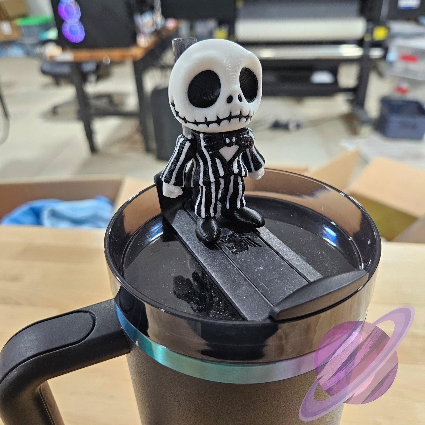 NIGHTMARE SKELETON STRAW BUDDY