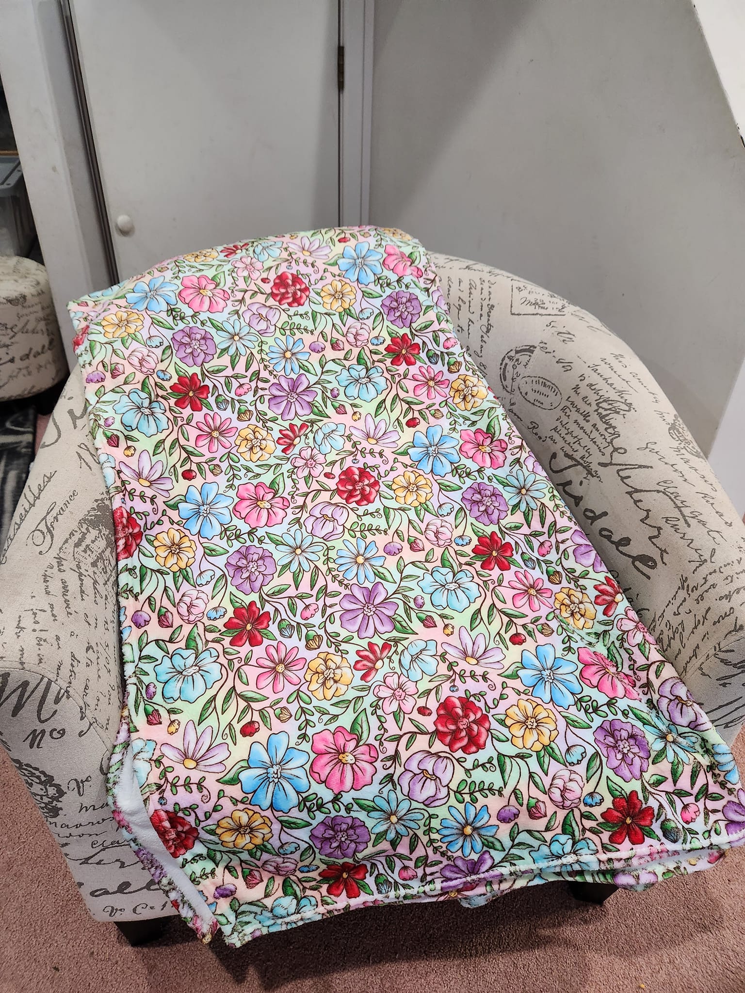 FLORAL HORROR- GIANT SHAREABLE THROW BLANKETS ROUND 12-PREORDER CLOSING 3/2