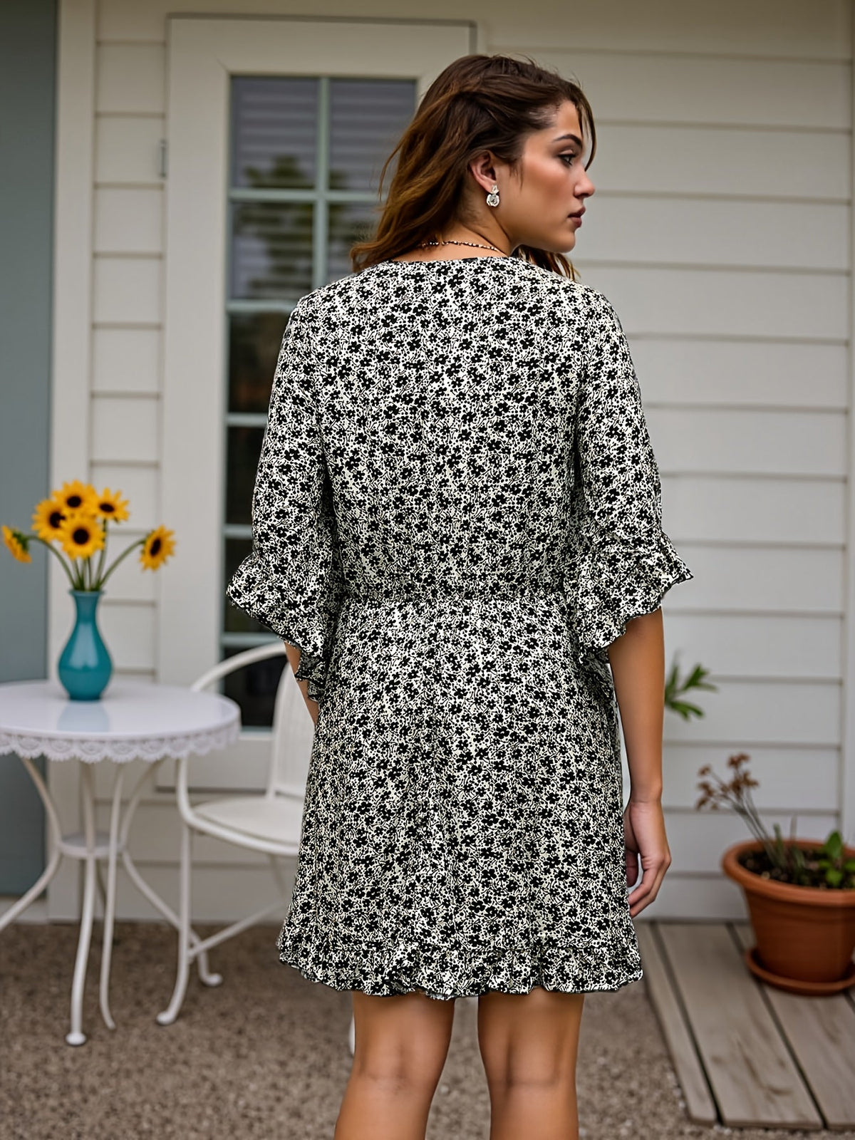 Floral Midi Dress – V-Neck Flowy Flutter Sleeve Dress