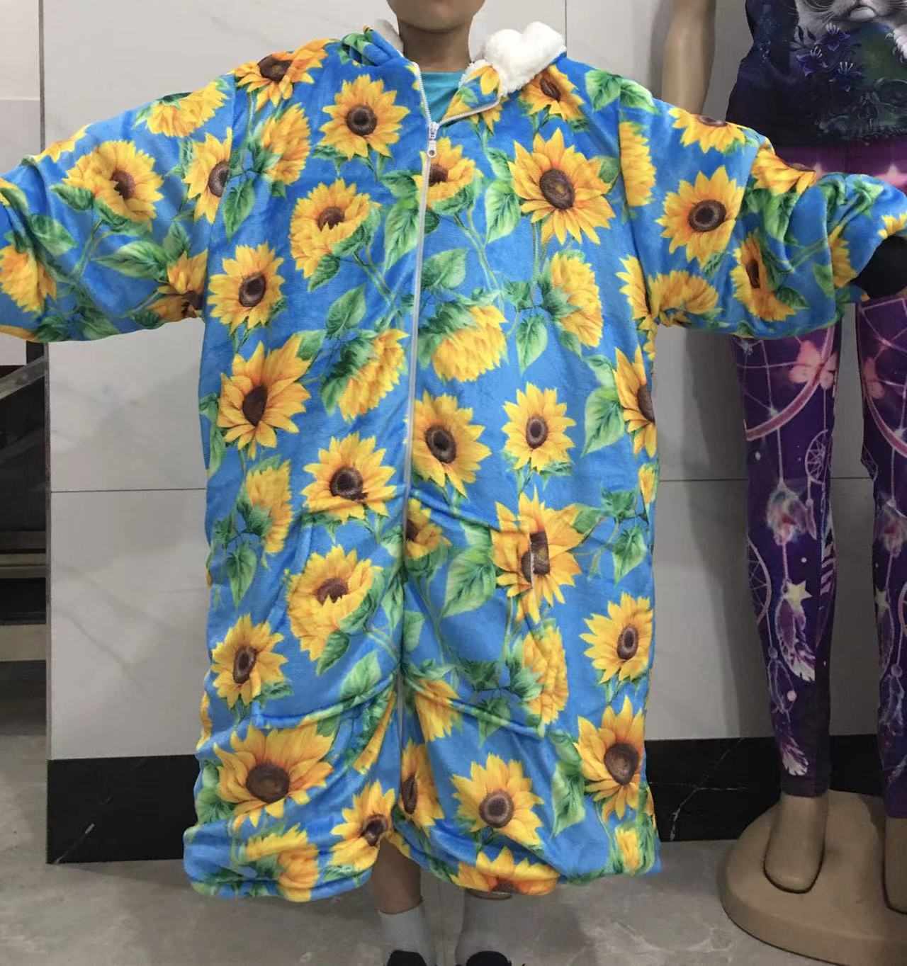 BUD-HOODIE BLANKET PREORDER-CLOSING 9/20